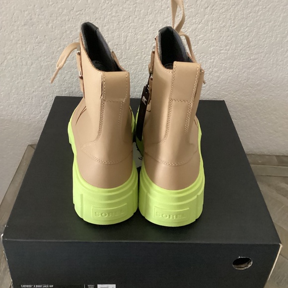 SOREL Caribou X Waterproof Leather Lace-Up Boot (Women) 10M - Picture 3 of 10